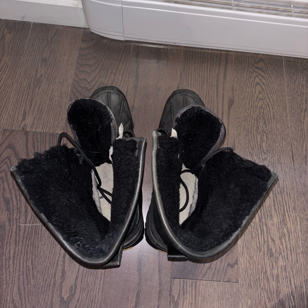 UGG Men’s Butte Boots - Picture 7 of 9